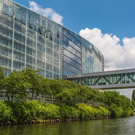 Cerise 公寓式酒店 3*