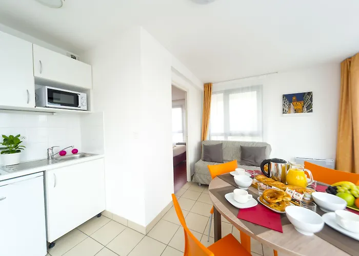 Cerise Aparthotel 3*