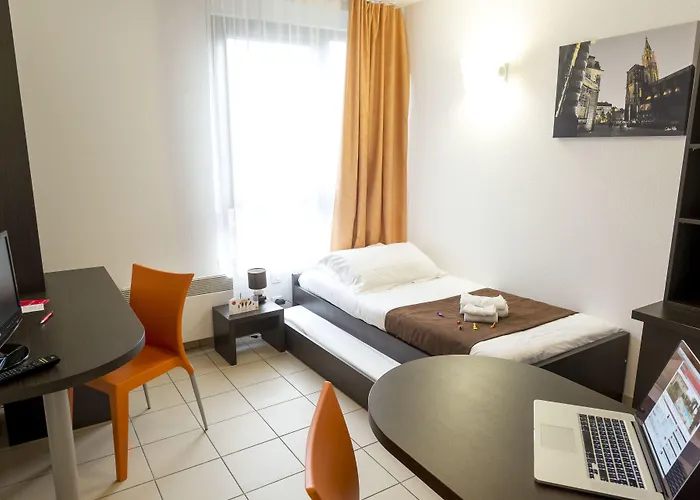 Cerise Apartmanhotel