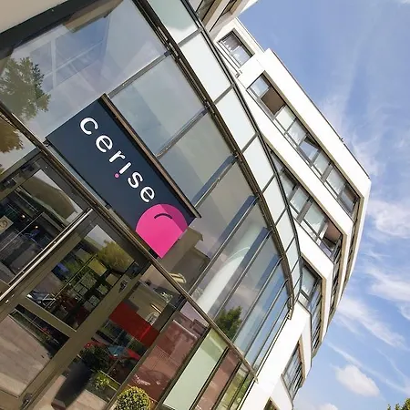 Cerise Aparthotel 3*