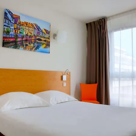 Cerise Aparthotel